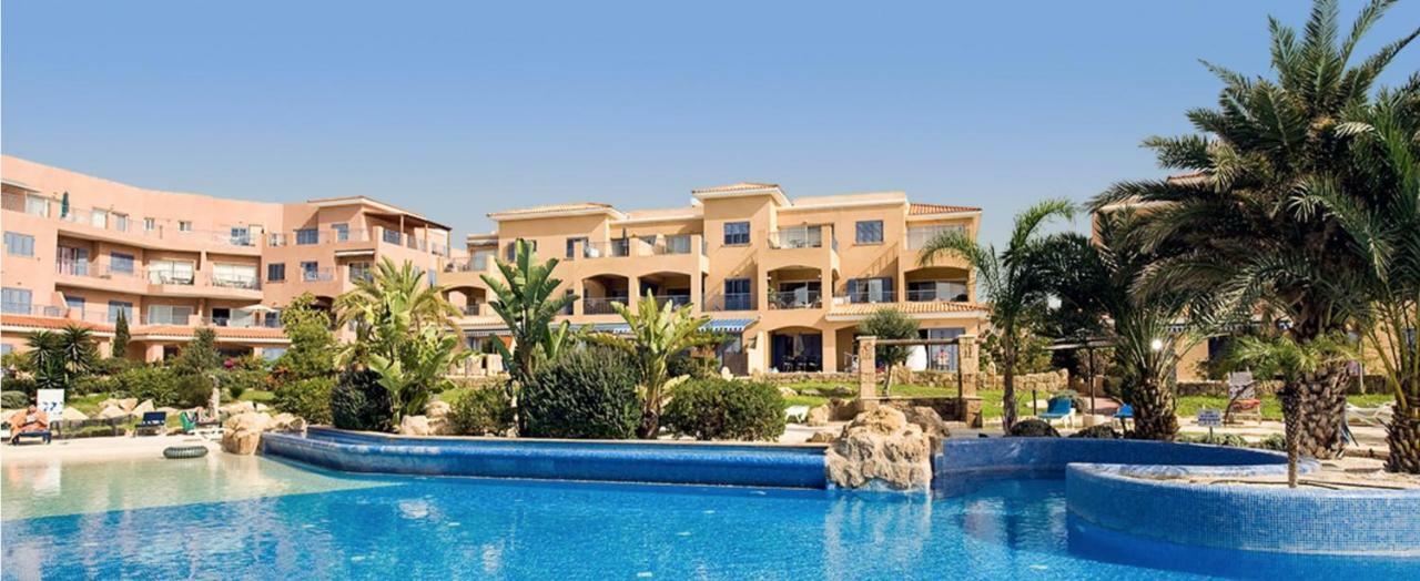 Limnaria Gardens - Modern 1 Bed, Walk To Beach & Shops Πάφος Εξωτερικό φωτογραφία